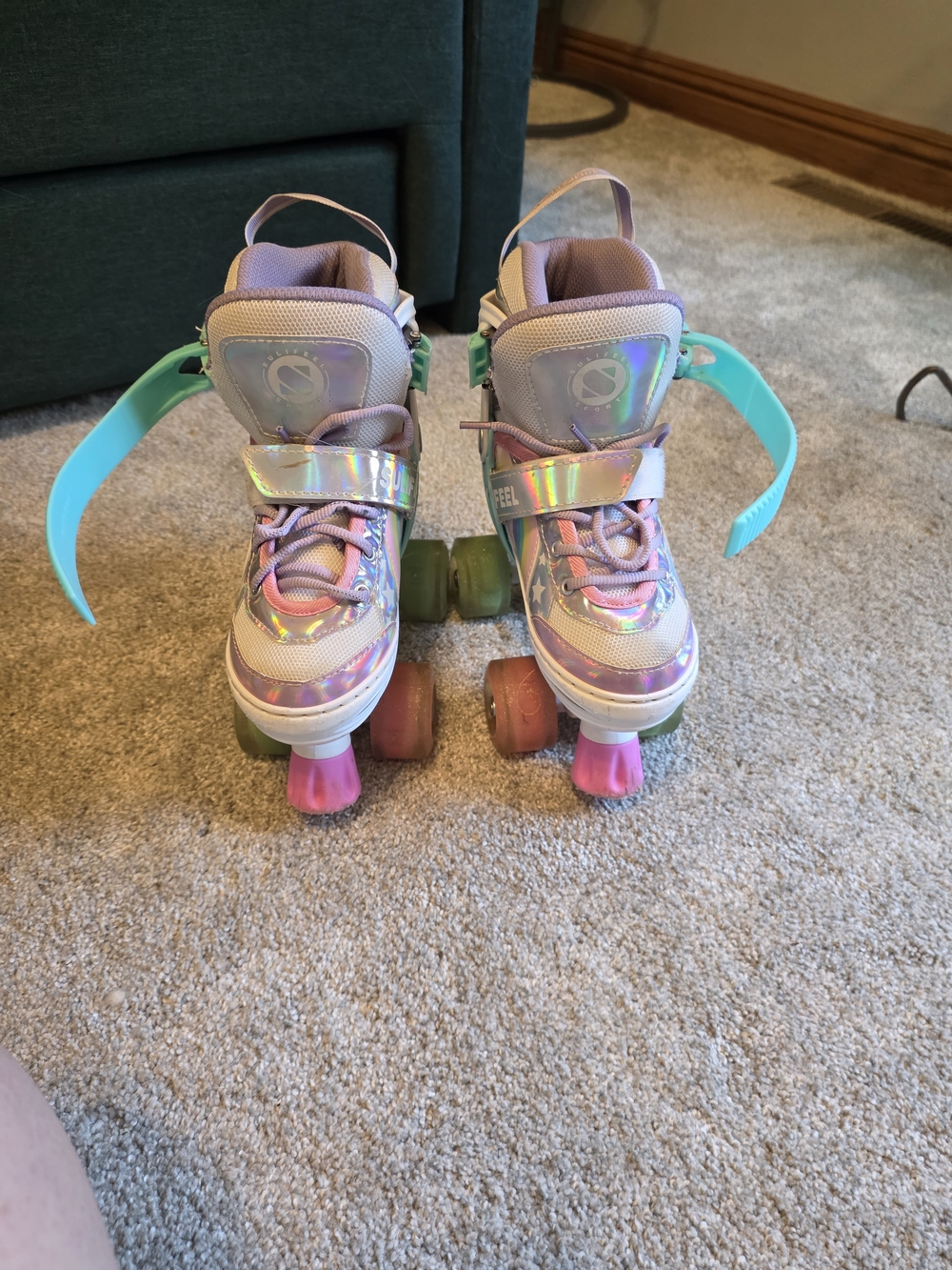 Kids Iridescent Roller Skates in Lavender and Pink